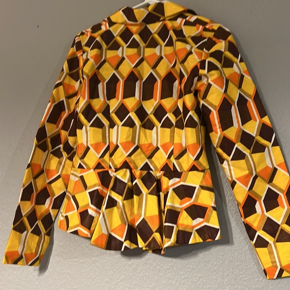 Beautiful Jacket - Picture 6 of 6